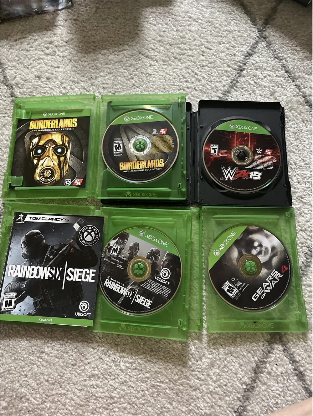 **Lot Of 4** Xbox One Games Borderlands/W2K19/Rainbow Six Siege/ Gears Of War 4